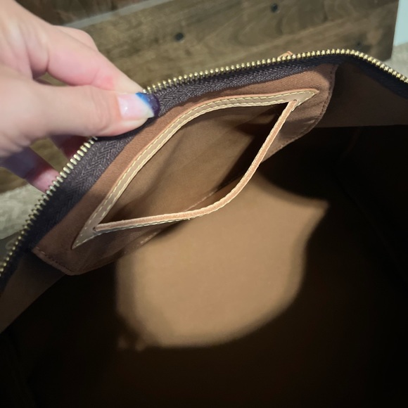 🔥SOLD: AUTHENTIC LV SPEEDY 40🔥 - Picture 10 of 15